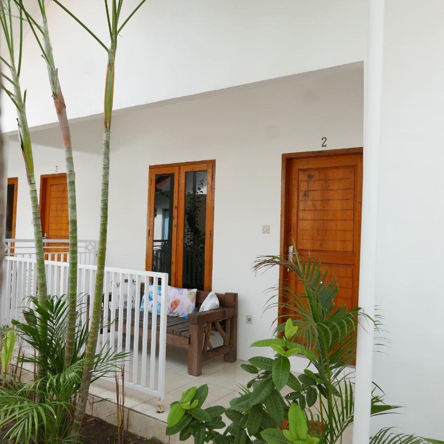 Appartamento Rumah Side Gili Trawangan Esterno foto