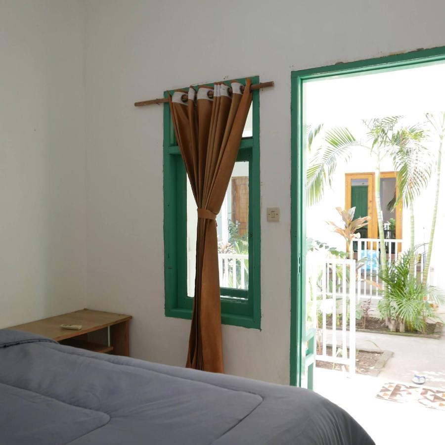 Appartamento Rumah Side Gili Trawangan Esterno foto